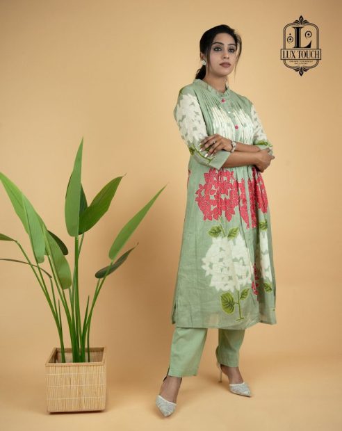 DSC00153-copy-690x884